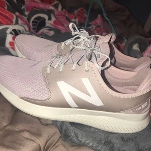 New balance blush size 7.5